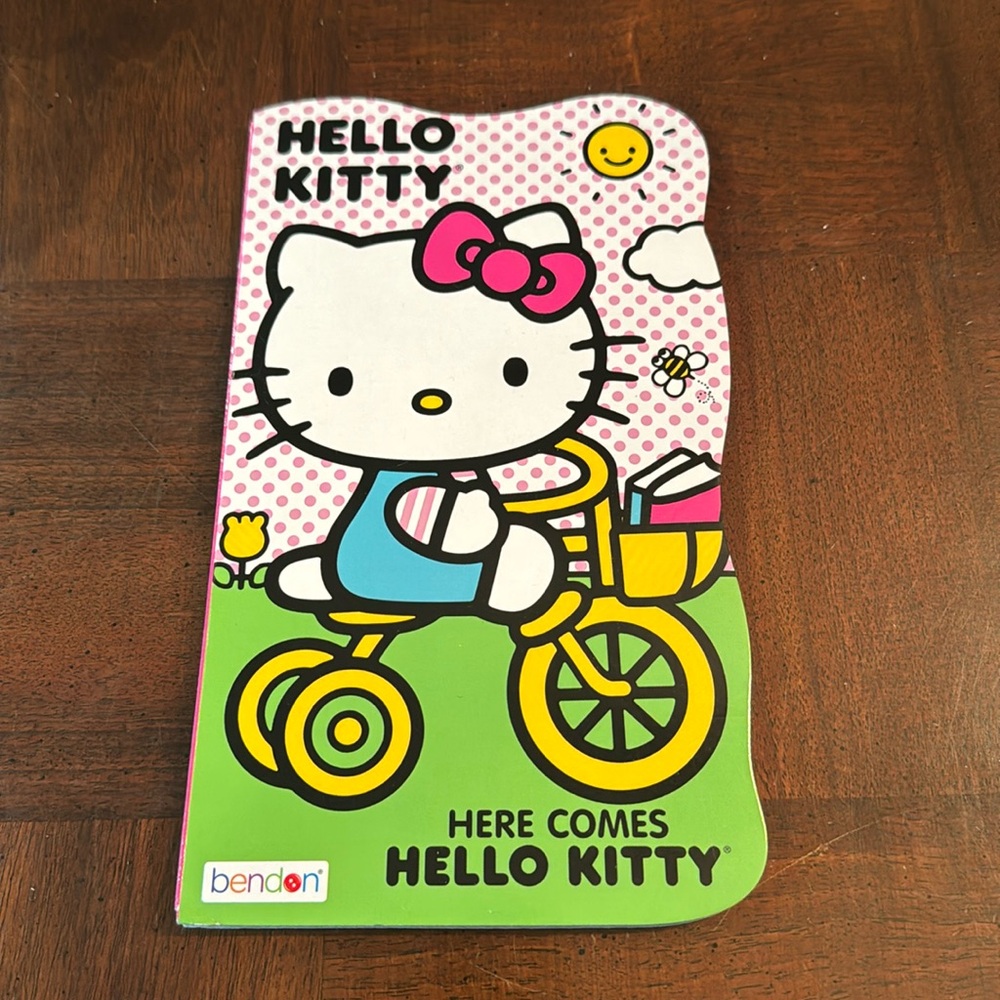 Hello Kitty Board Book Here Comes Hello Kitty